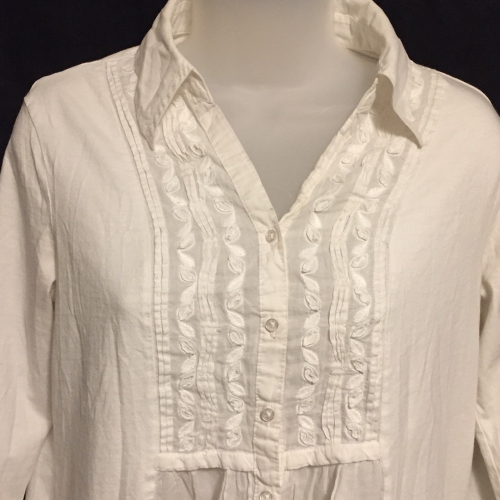 3/$12 Coldwater Creek Button Down Shirt - Picture 3 of 4